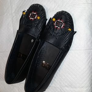 Women's Beaded Moccasins Size 11
